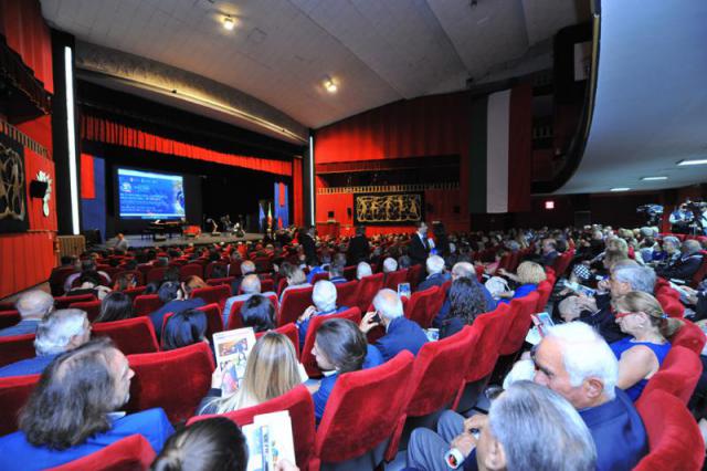 pubblico presente al Teatro Nestor di Frosinone